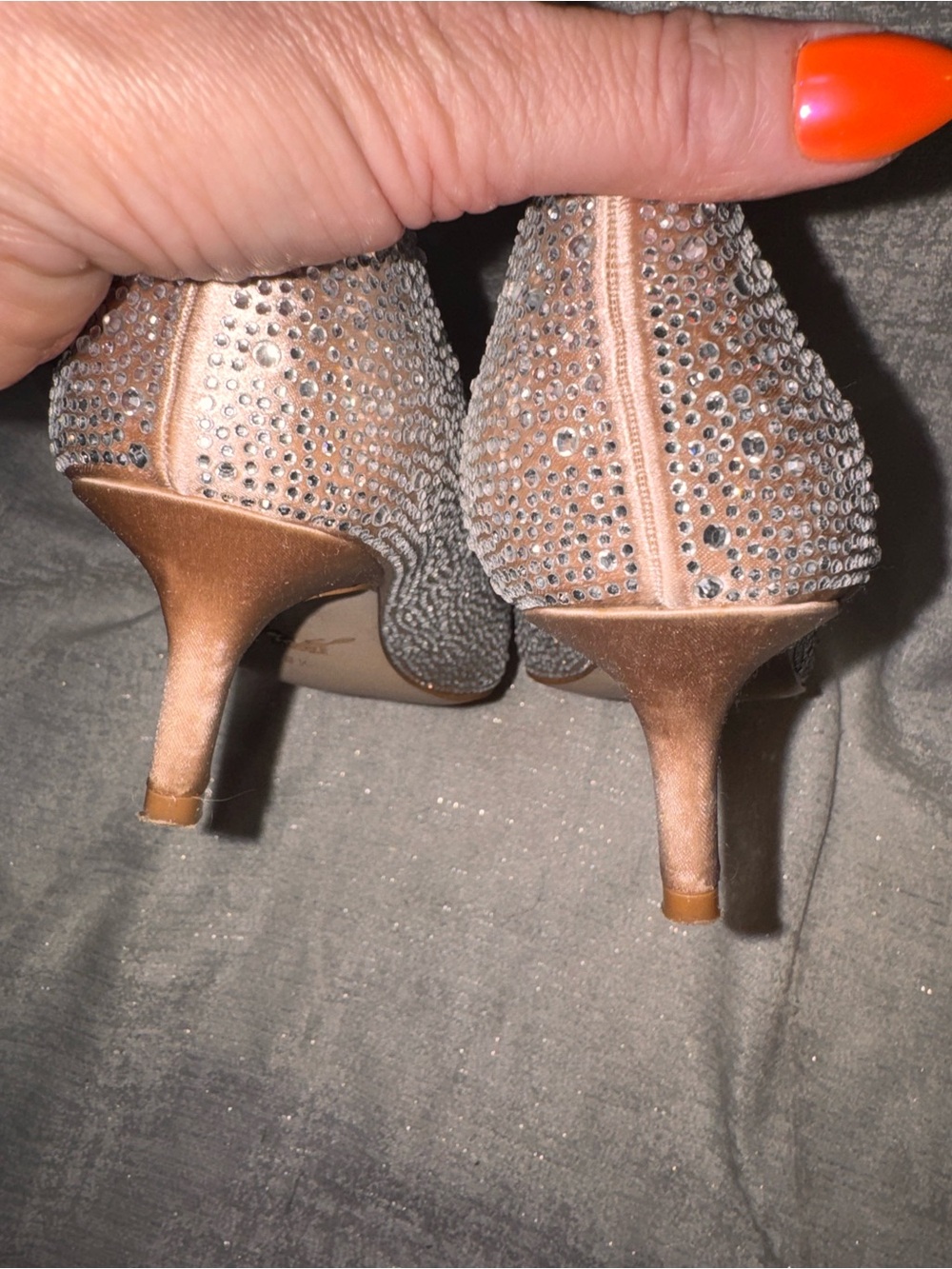 Jewel Badgley Mischka
Women's Frenchie Kitten Heel Evening Pumps, size 8.5 - Picture 10 of 10